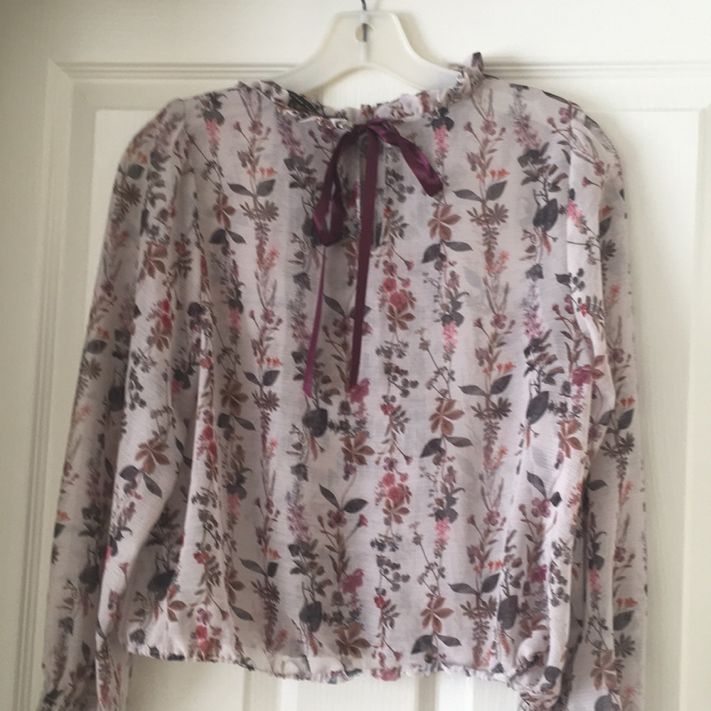 Blouse - Picture 2 of 3